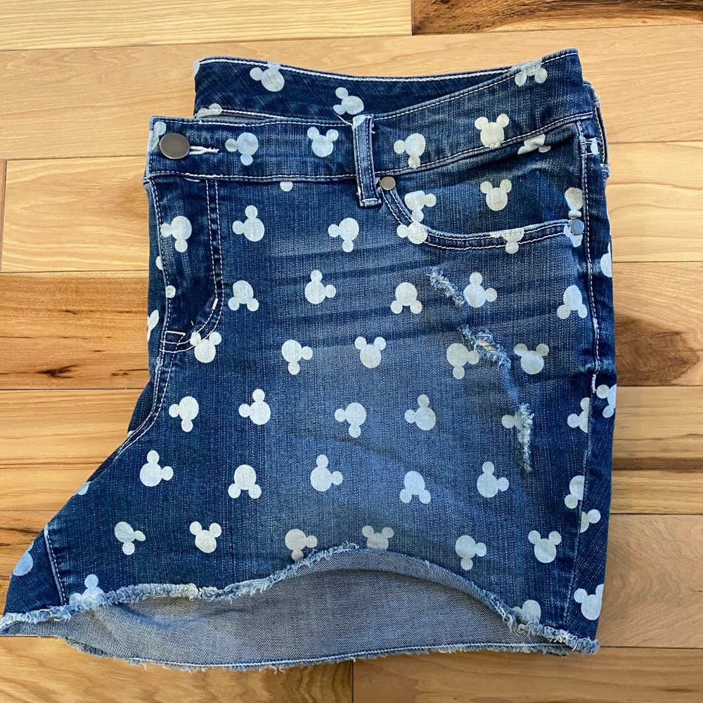 Mickey Jean shorts 22